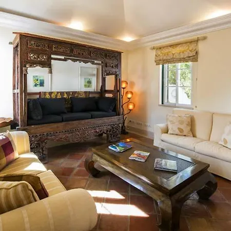 Villa Sleeps 8 Pool Air Con T607946 *