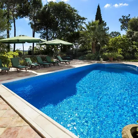 Villa Sleeps 8 Pool Air Con T607946